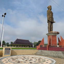 ALUN ALUN KABUPATEN BLITAR