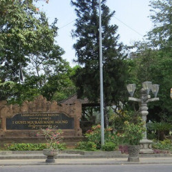 Lapangan Puputan Badung (I Gusti Ngurah Made Agung)