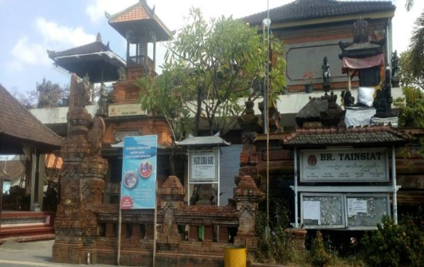 tampak_depan_balai_banjar (1).jpg